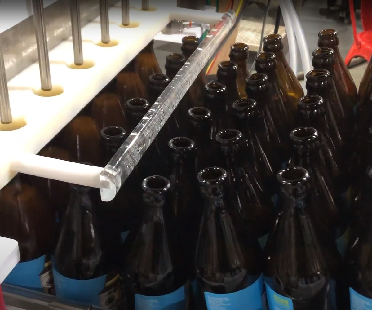 Embotelladora Meheen - Llenadora neumática automática - Imagen 9